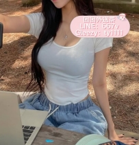 #困困優質南部外送茶   🌭雅婷 165-50-E  27歲